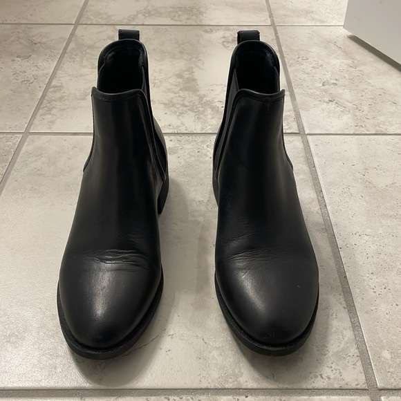 Steve Madden Women’s Booties Size 7 - Picture 2 of 5
